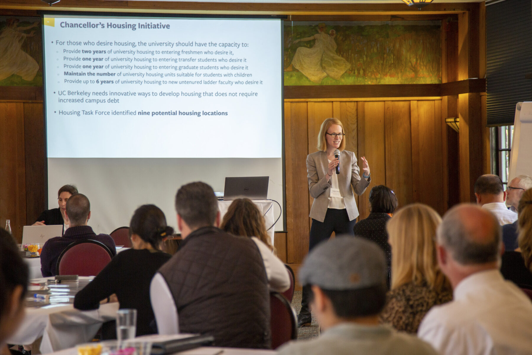 photograph of planner presenting during a brainstorming session